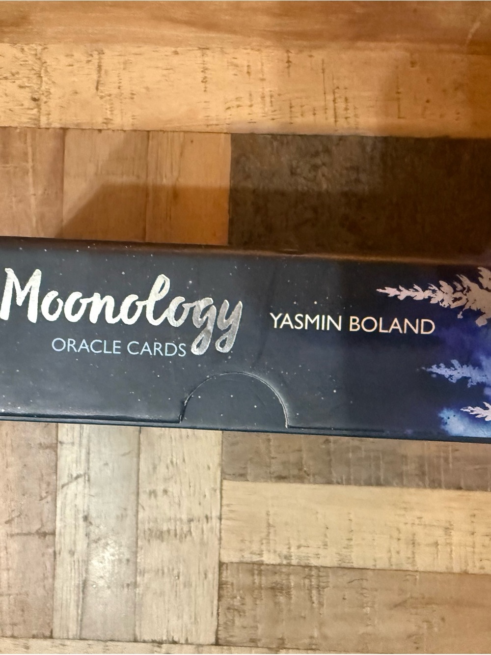Moonology Oracle Cards Deck & Guidebook by Yasmin Boland – Like New - Picture 2 of 4